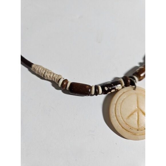 UnderGear SA873 Brown Leather Rope One Size Bone Peace Pendant India Import NEW - Picture 2 of 7